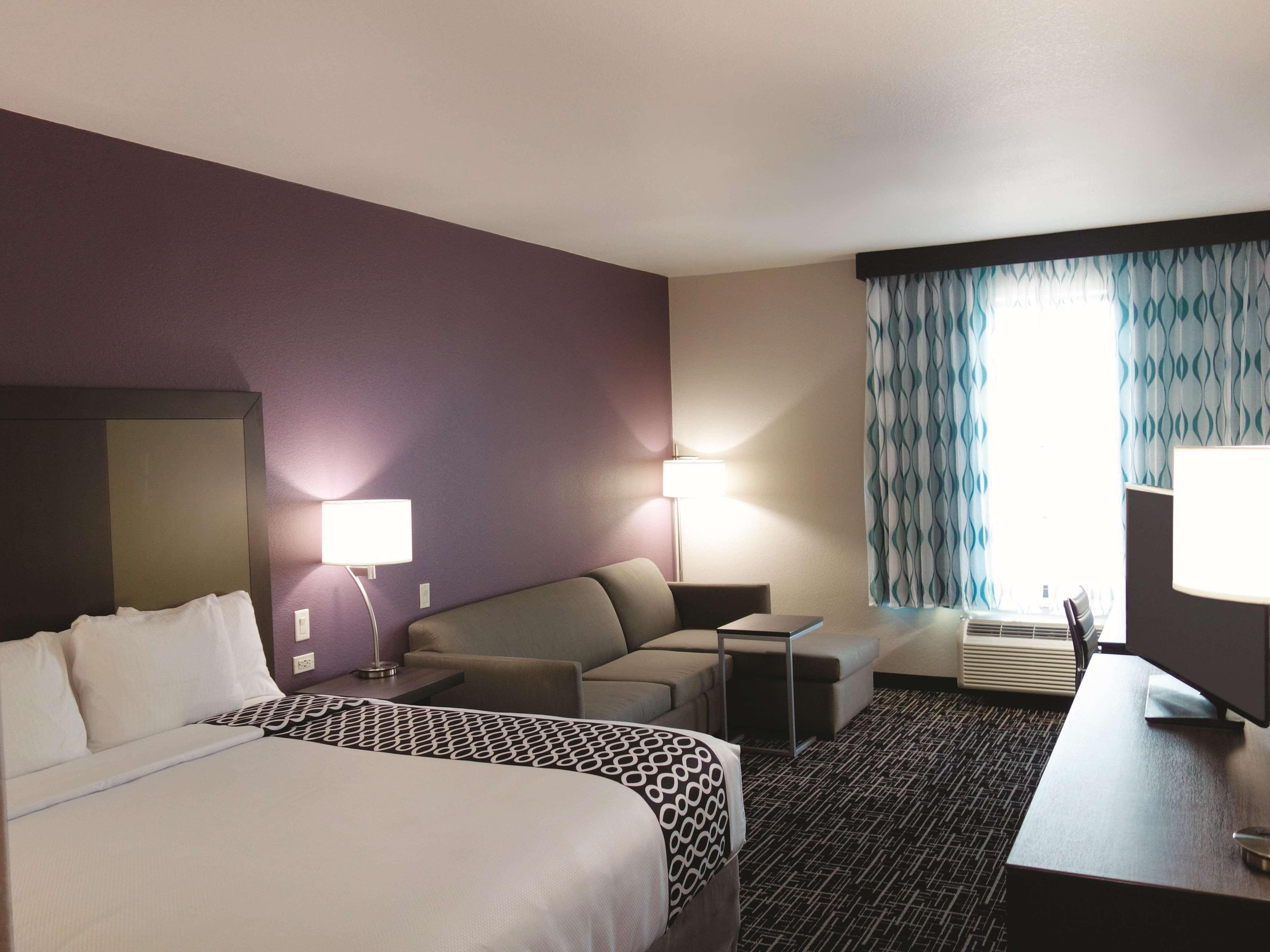 La Quinta By Wyndham Pampa Hotel Eksteriør billede