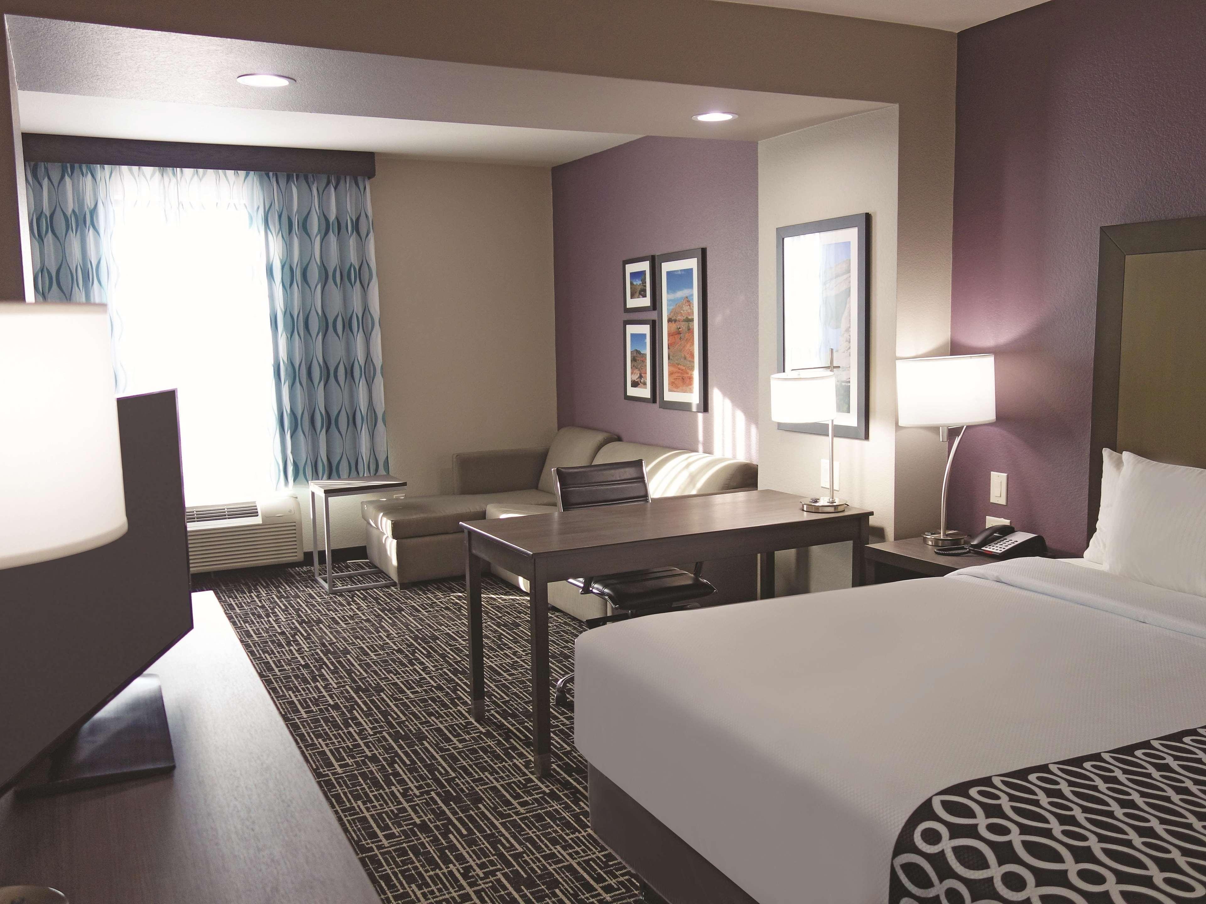 La Quinta By Wyndham Pampa Hotel Eksteriør billede