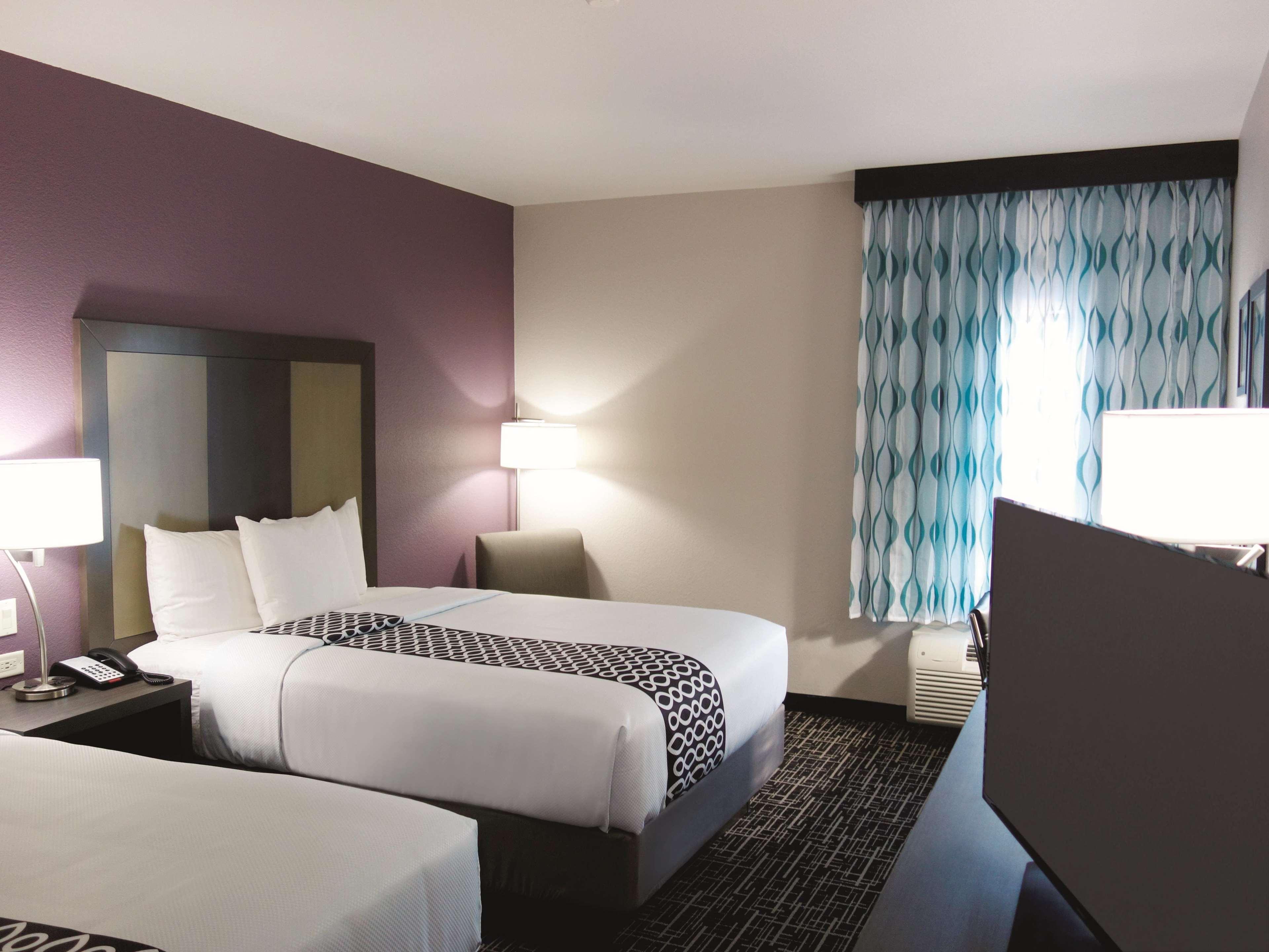 La Quinta By Wyndham Pampa Hotel Eksteriør billede