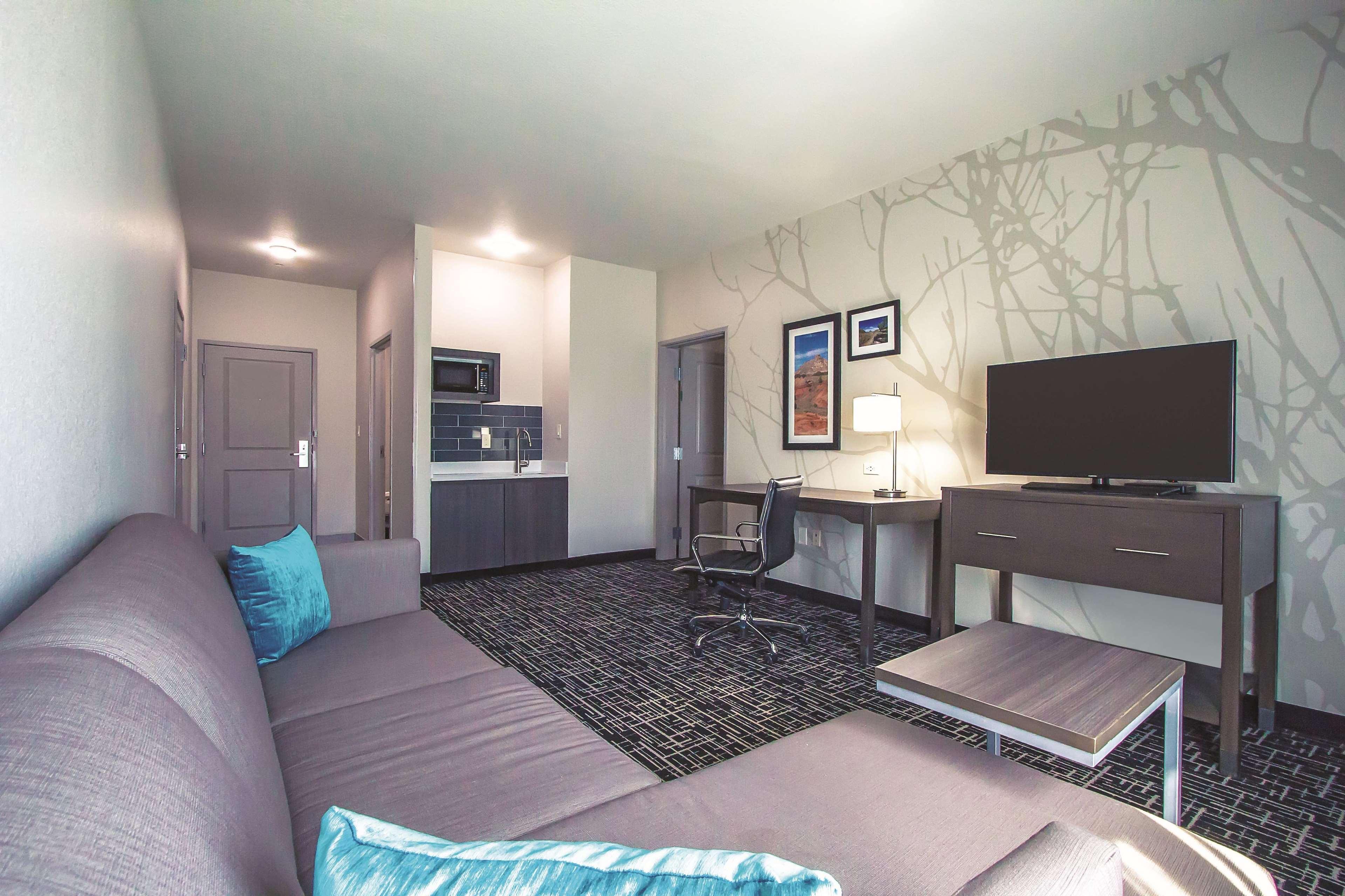 La Quinta By Wyndham Pampa Hotel Eksteriør billede