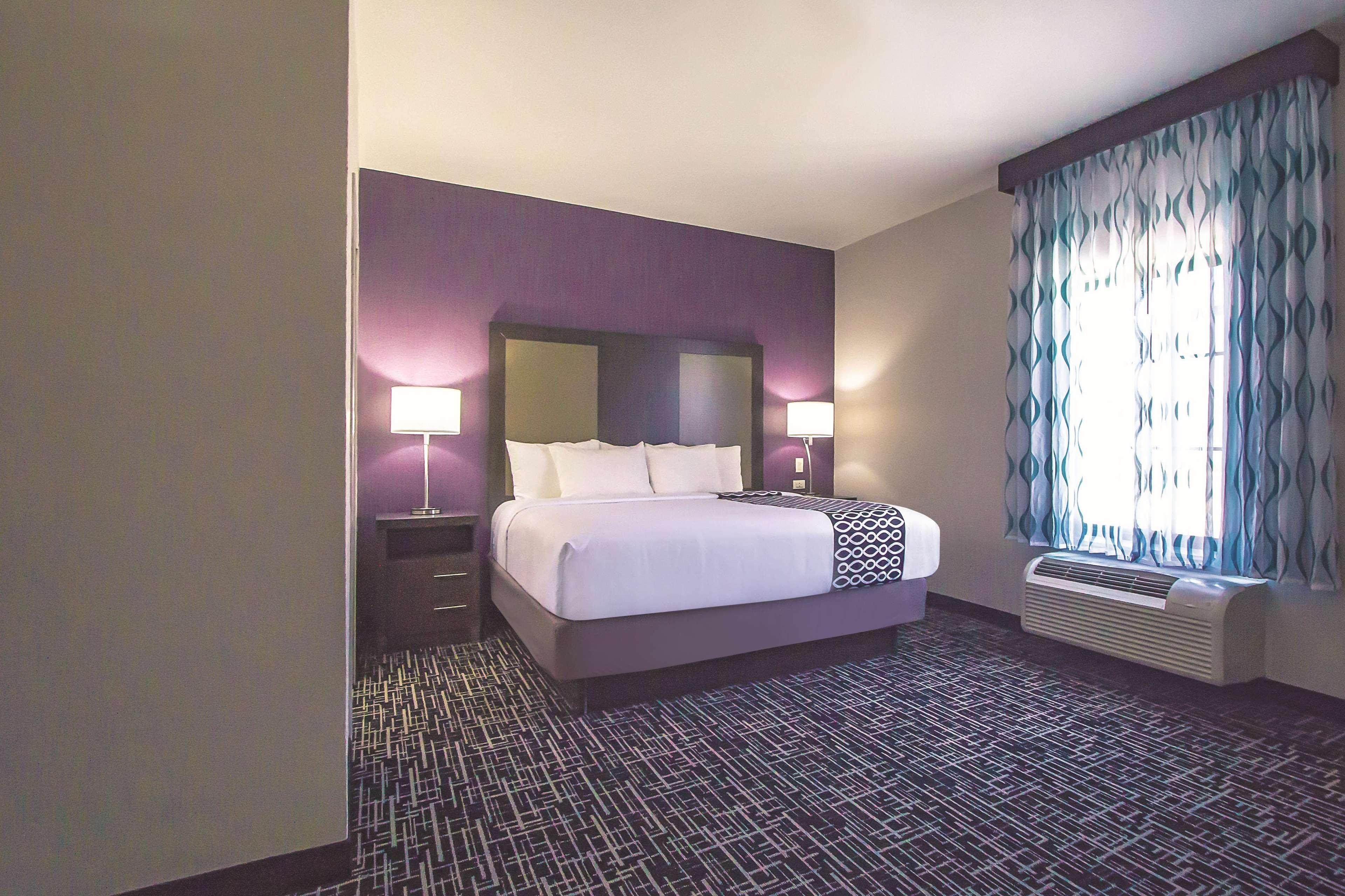 La Quinta By Wyndham Pampa Hotel Eksteriør billede