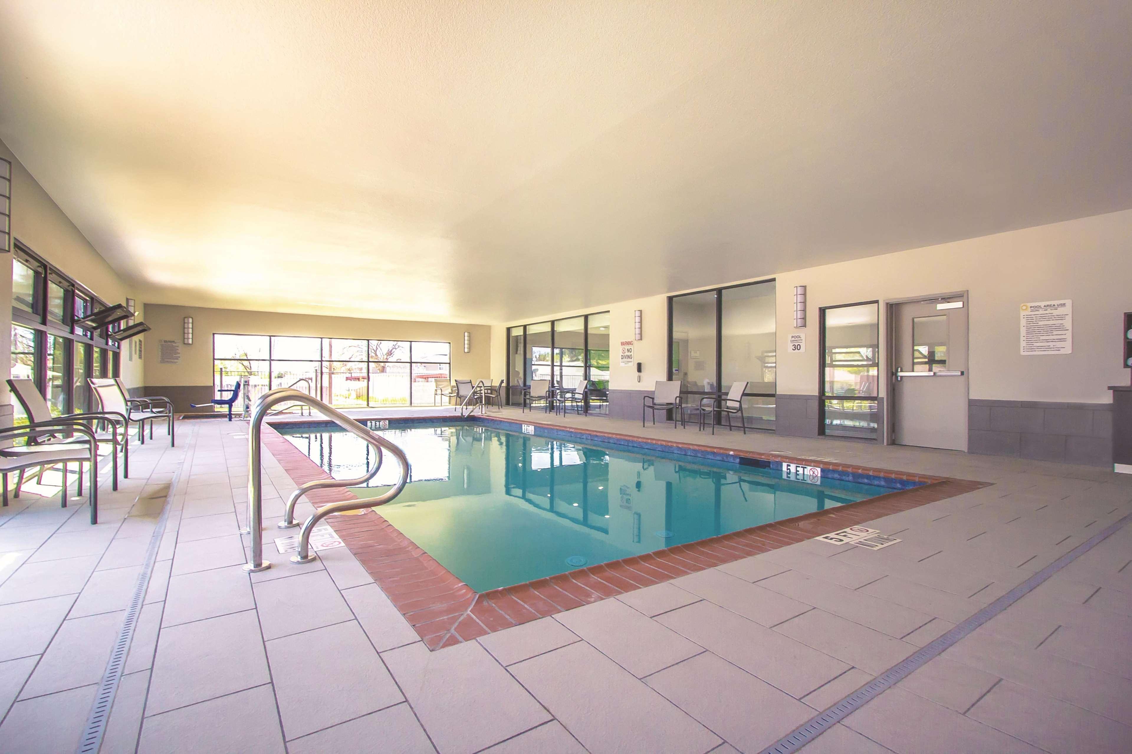 La Quinta By Wyndham Pampa Hotel Eksteriør billede